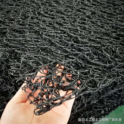 路基新材料 外包无纺土工布在垃圾填埋场与路基排水工程中的应用